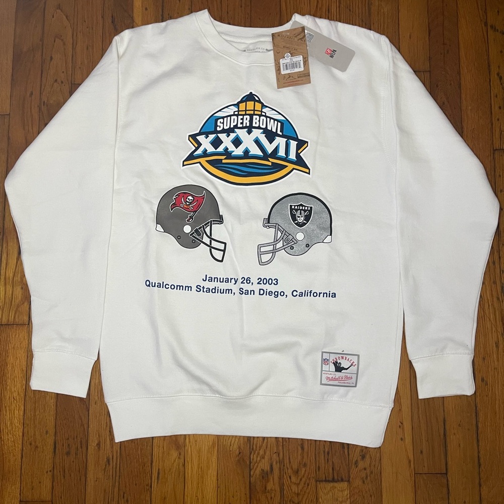 Mitchell & Ness White Crewneck Sweater Super Bowl XXXVII